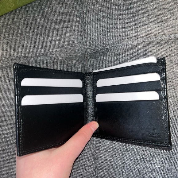 Gucci Men’s Wallet With Interlocking G - Picture 6 of 9